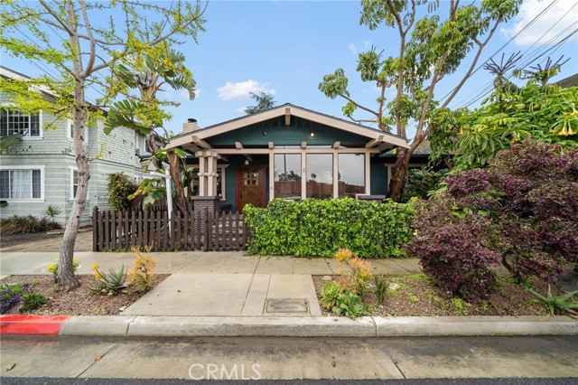 2720 Broadway, Long Beach, California 90803, 2 Bedrooms Bedrooms, ,1 BathroomBathrooms,Single Family Residence,For Sale,Broadway,PW24064623