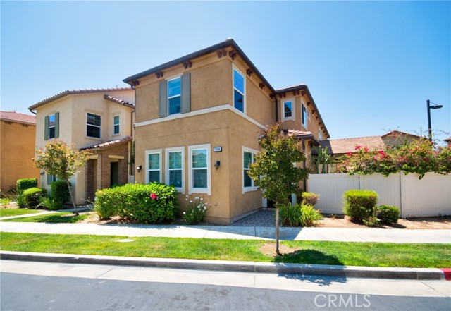 Detail Gallery Image 1 of 1 For 12464 Boxwood Terrace, Santa Fe Springs,  CA 90670 - 3 Beds | 2/1 Baths