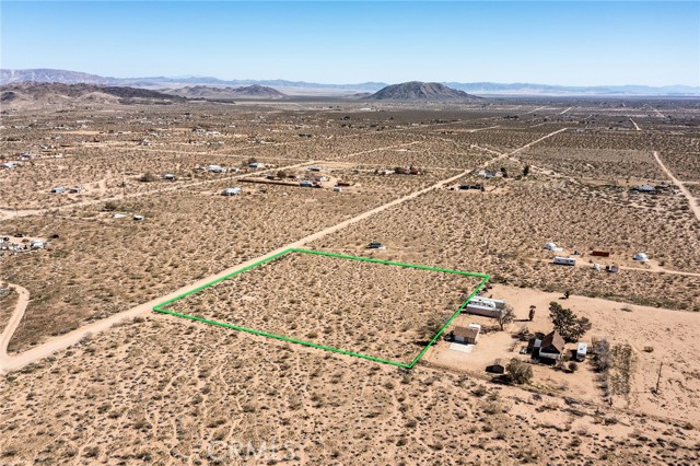 Detail Gallery Image 3 of 18 For 55875 Desideria Dr, Landers,  CA 92285 - – Beds | – Baths