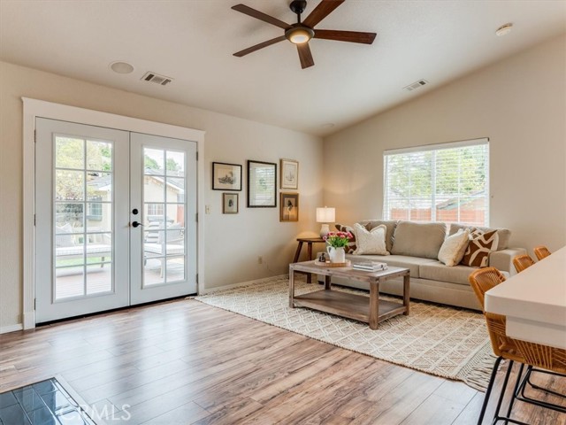 35 Aurora Way, Templeton CA: https://media.crmls.org/medias/23e7878a-6a9a-46b3-980e-a8f676db74ee.jpg