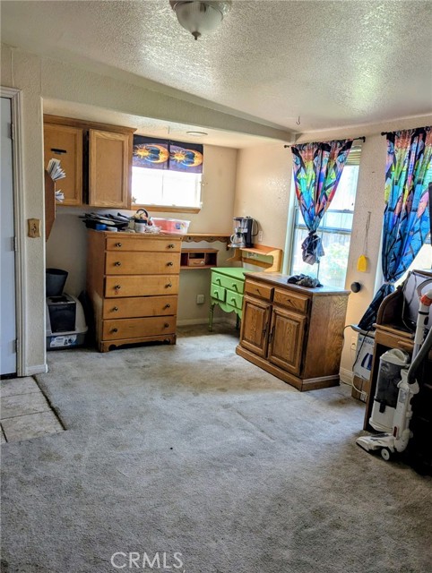 Detail Gallery Image 3 of 13 For 22196 Emerald St, Grand Terrace,  CA 92313 - 3 Beds | 2 Baths