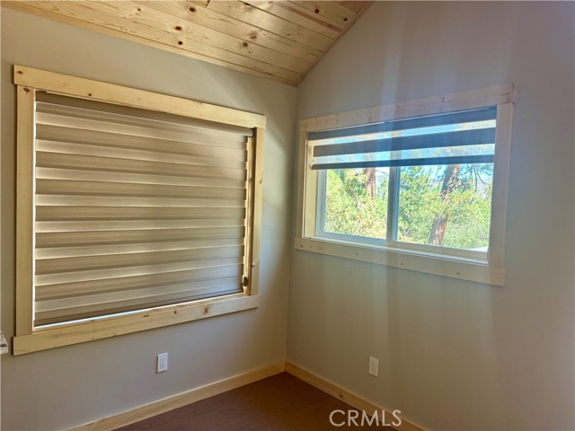 Detail Gallery Image 25 of 34 For 810 Villa Grove Ave, Big Bear City,  CA 92314 - 5 Beds | 3/1 Baths