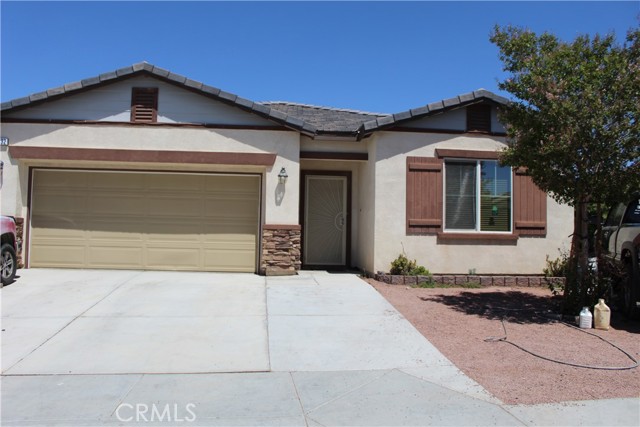 Detail Gallery Image 1 of 1 For 11932 Bluff Ct, Adelanto,  CA 92301 - 3 Beds | 2 Baths