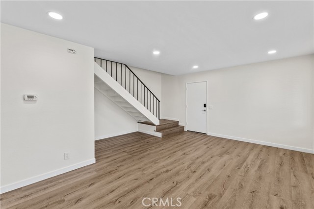 Detail Gallery Image 4 of 28 For 51 Golden Glen St #1,  Irvine,  CA 92604 - 3 Beds | 2 Baths