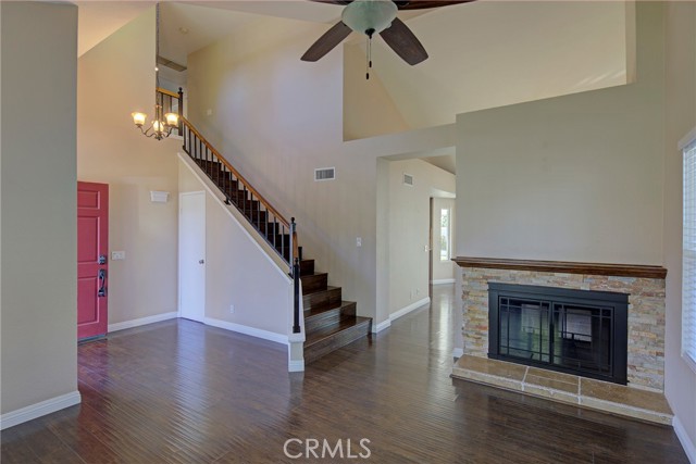 Detail Gallery Image 12 of 46 For 26691 Kicking Horse Dr, Corona,  CA 92883 - 3 Beds | 2/1 Baths