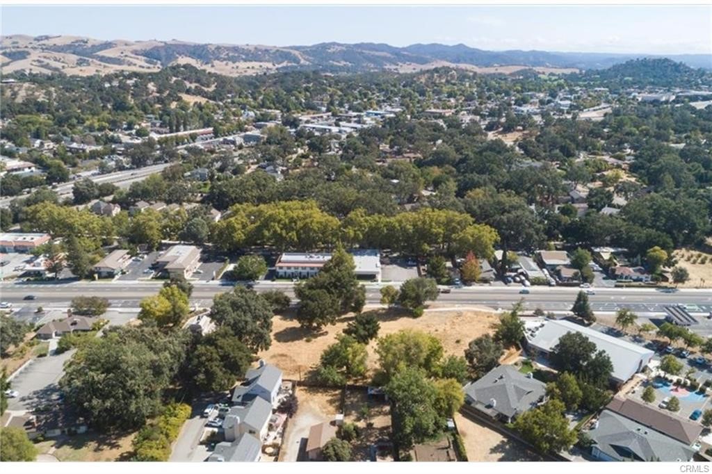 6600 Morro Road, Atascadero, California 93422, ,Commercial Lease,For Rent,6600 Morro Road,CRNS24057999