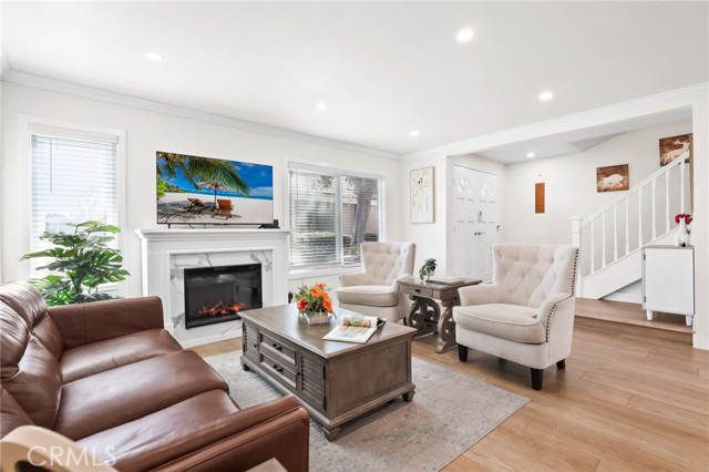 Detail Gallery Image 10 of 48 For 10 Goldenbush, Irvine,  CA 92604 - 3 Beds | 2/1 Baths