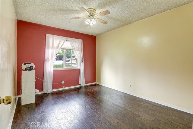Detail Gallery Image 22 of 38 For 121 W Citron St, Corona,  CA 92882 - 3 Beds | 2 Baths