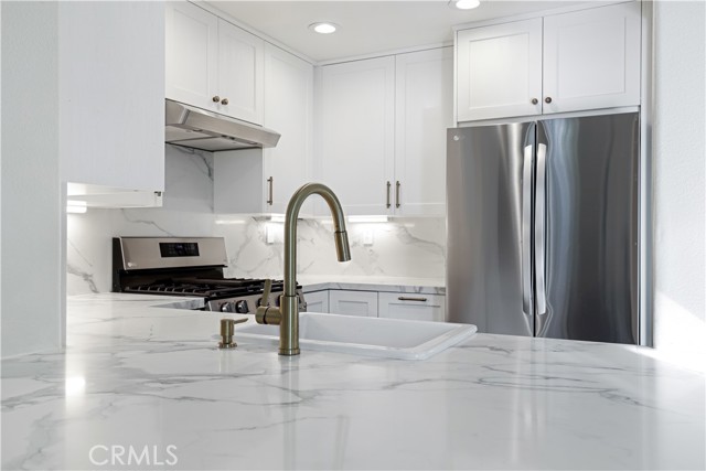 Detail Gallery Image 3 of 21 For 19 Garrison Loop, Ladera Ranch,  CA 92694 - 3 Beds | 2 Baths