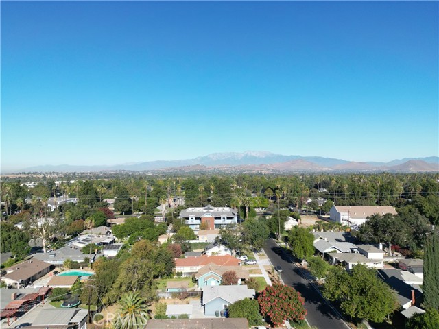 3688 Hoover Street, Riverside CA: https://media.crmls.org/medias/23ece101-091c-47a1-bd0a-47a0aba02bd2.jpg