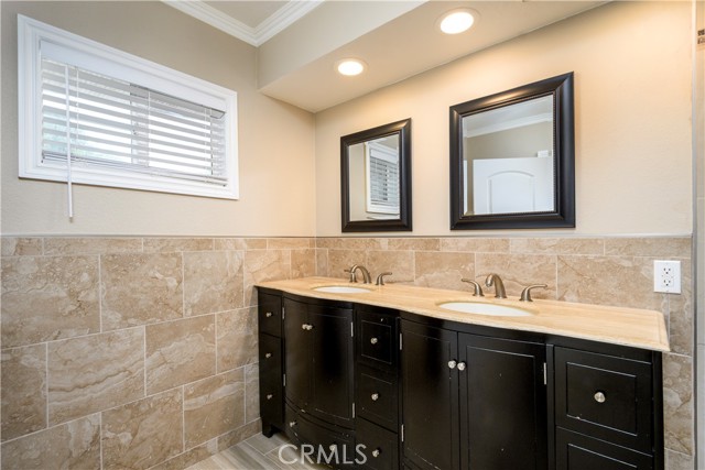 Detail Gallery Image 20 of 32 For 634 W West Ave, Fullerton,  CA 92832 - 4 Beds | 2 Baths