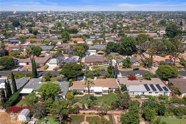 13782 Gershon Place, North Tustin CA: https://media.crmls.org/medias/23ed071f-a281-4758-8a53-f5db967e53d7.jpg
