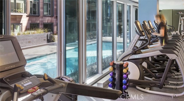 100 Van Ness Avenue, San Francisco CA: https://media.crmls.org/medias/23ed5b10-7486-4440-9083-6b28bc04b2f4.jpg