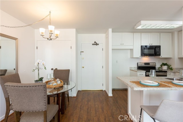 1750 E Ocean Boulevard, Long Beach CA: https://media.crmls.org/medias/23ed8776-5777-4fd8-845e-ea51758fb4ee.jpg