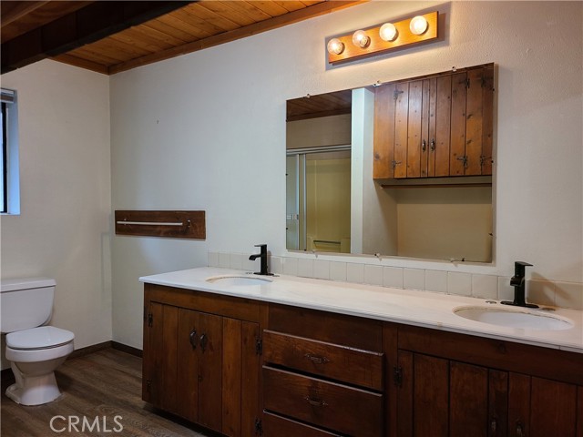 Detail Gallery Image 48 of 58 For 31194 Outer Highway 18, Running Springs,  CA 92382 - 4 Beds | 4 Baths