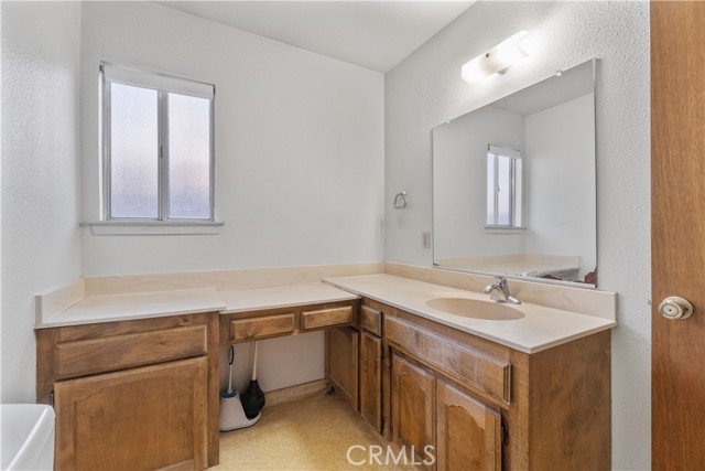 Detail Gallery Image 16 of 19 For 4782 W Austin Way, Fresno,  CA 93722 - 3 Beds | 2 Baths