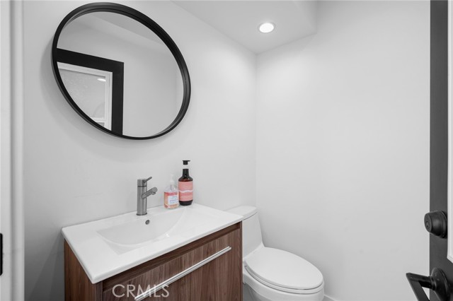 2305 Henrietta Avenue, La Crescenta CA: https://media.crmls.org/medias/23ee3f7b-f27d-4351-9c31-b6cfc6f50f33.jpg