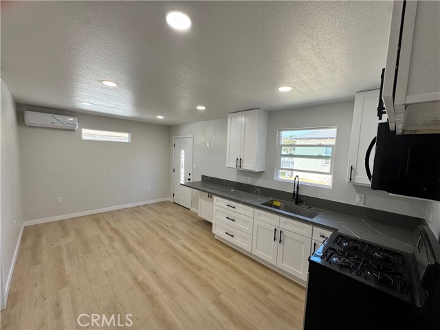615 W 27th Street, San Bernardino CA: https://media.crmls.org/medias/23ef21f3-2cf6-45c8-948b-202ae9e5da95.jpg