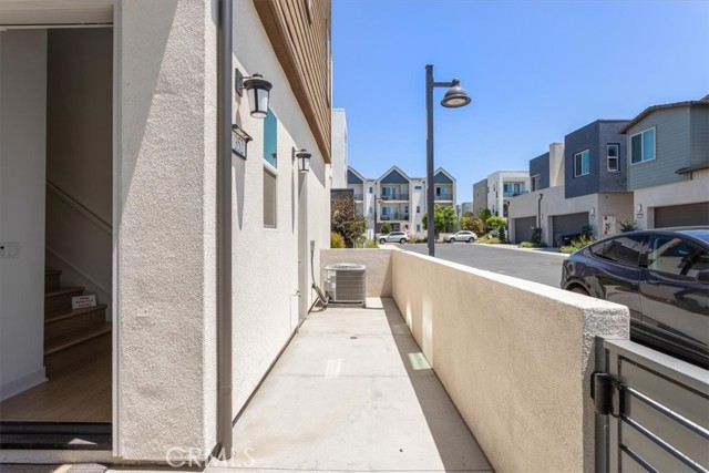 352 Merit, Irvine CA: https://media.crmls.org/medias/23ef842f-1b57-4bb9-b002-d92c05e221ae.jpg
