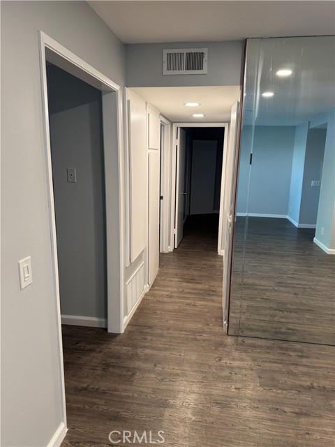 Detail Gallery Image 11 of 28 For 13602 La Jolla Cir #B,  La Mirada,  CA 90638 - 2 Beds | 2 Baths