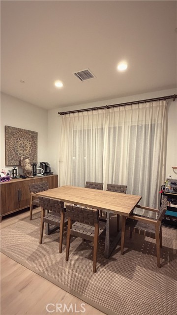 Detail Gallery Image 6 of 12 For 4436 S Forsyth Paseo, Ontario,  CA 91762 - 3 Beds | 2/1 Baths