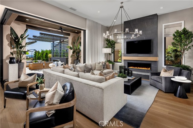 Detail Gallery Image 8 of 19 For 533 Peninsula, Irvine,  CA 92602 - 4 Beds | 4/1 Baths