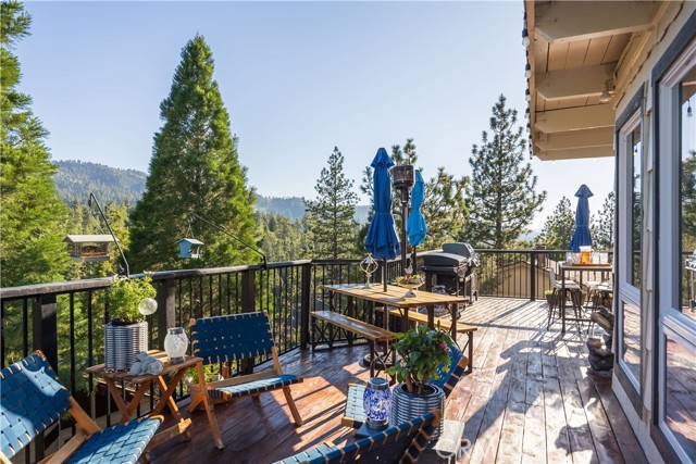 43811 Canyon Crest Drive, Big Bear Lake CA: https://media.crmls.org/medias/23efe31c-052b-42df-9eb1-e092bc0dcfa6.jpg