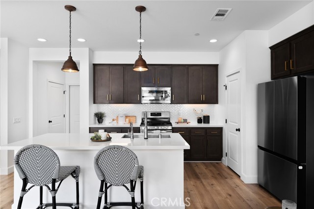 Detail Gallery Image 18 of 37 For 39438 Corvina, Temecula,  CA 92591 - 4 Beds | 2/1 Baths