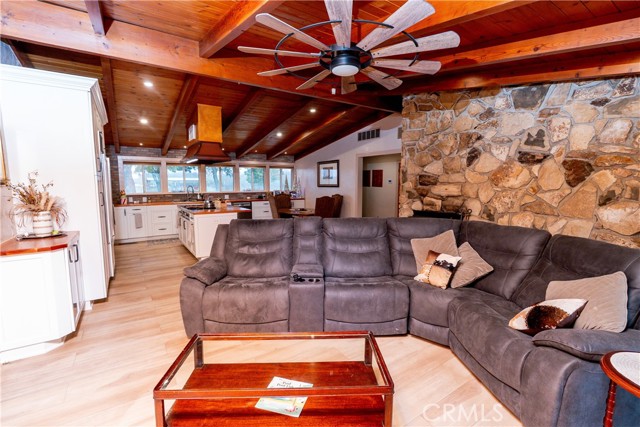 Detail Gallery Image 16 of 59 For 25565 Road 13, Chowchilla,  CA 93610 - 4 Beds | 3 Baths