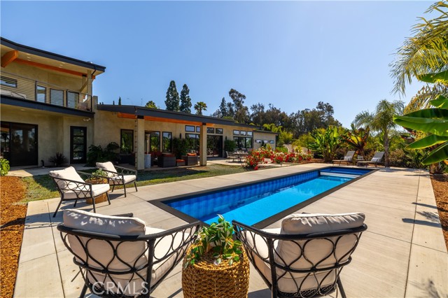 1088 Via Conca Doro, Vista CA: https://media.crmls.org/medias/23f1c307-c36f-4db4-a2fa-dbba701bea54.jpg