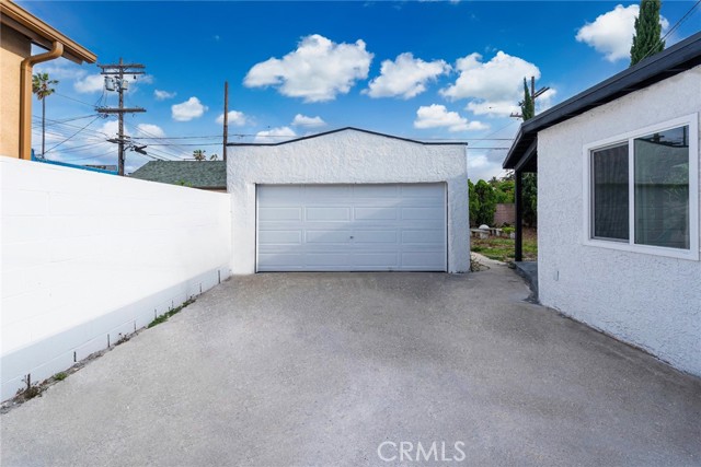 1818 W 79th Street, Los Angeles CA: https://media.crmls.org/medias/23f1d778-5de6-4d6f-bf6d-ca3cea4214c0.jpg