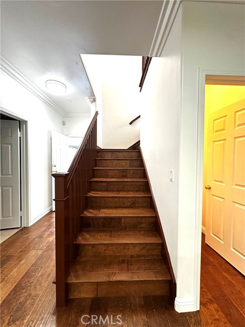 Detail Gallery Image 5 of 16 For 232 Genoa St #B,  Arcadia,  CA 91006 - 4 Beds | 2/1 Baths