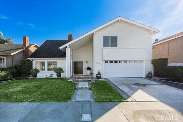 Detail Gallery Image 3 of 37 For 9882 Kings Canyon, Huntington Beach,  CA 92646 - 4 Beds | 2/1 Baths