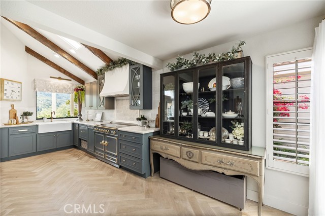 29122 Laurel Valley Drive, Vista CA: https://media.crmls.org/medias/23f537c7-9662-46f6-b46e-20244fc4acd3.jpg