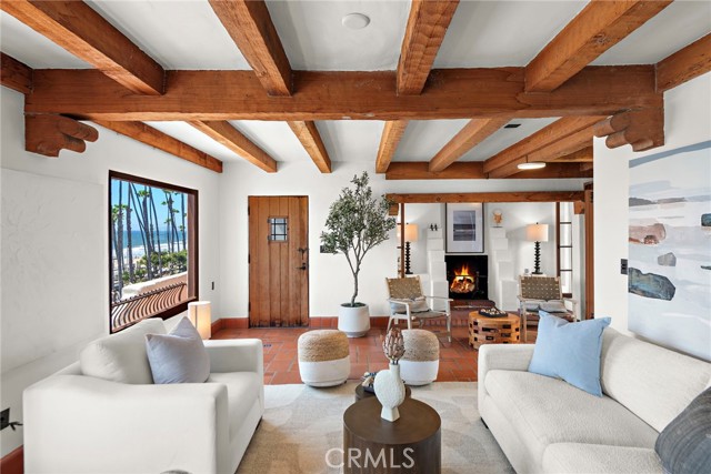 606 Avenida Victoria, San Clemente CA: https://media.crmls.org/medias/23f592bc-5253-42e0-8f4b-36df55008f68.jpg