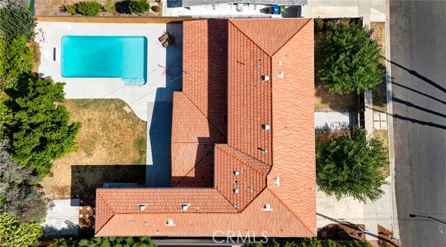 Detail Gallery Image 19 of 21 For 22555 Califa St, Woodland Hills,  CA 91367 - 7 Beds | 7 Baths