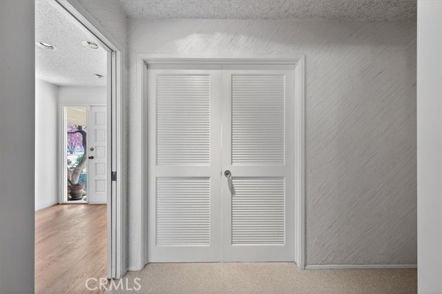 Detail Gallery Image 32 of 74 For 5867 E Club View, Fresno,  CA 93727 - 4 Beds | 2/1 Baths