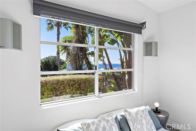 Detail Gallery Image 32 of 46 For 30692 Marilyn, Laguna Beach,  CA 92651 - 4 Beds | 3/1 Baths