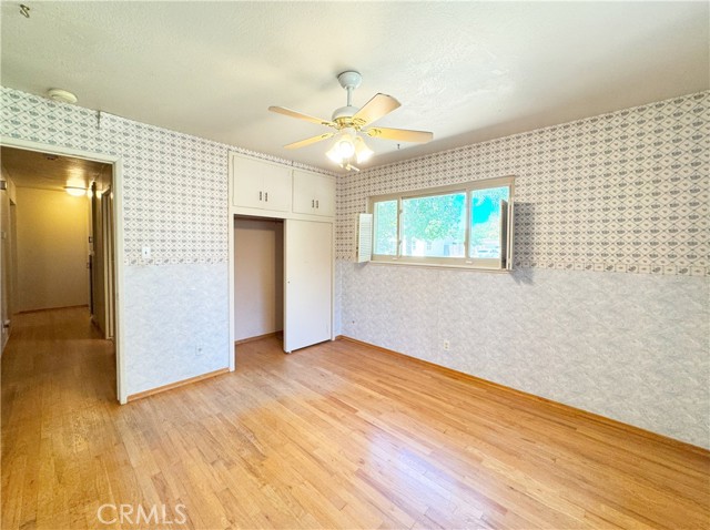 1041 Golden Gate Avenue, Dos Palos CA: https://media.crmls.org/medias/23f6f8bf-2e7f-46cb-ad39-097c1754e7d9.jpg