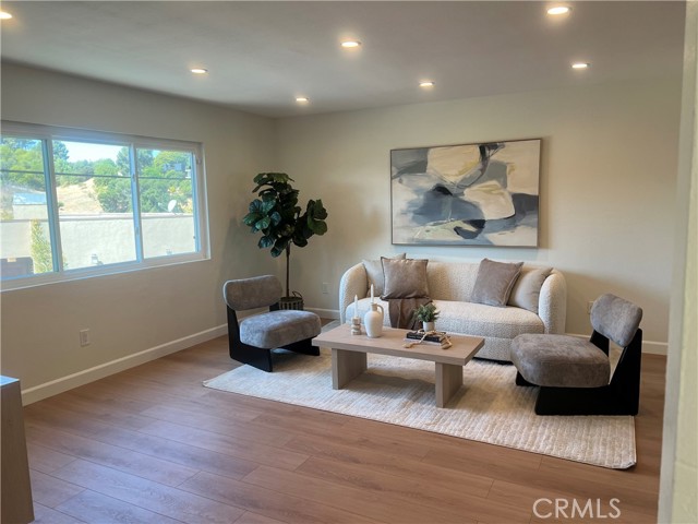 3745 Roberta Street, Los Angeles CA: https://media.crmls.org/medias/23f73a95-3f5a-437d-8711-bd0dac0e2501.jpg