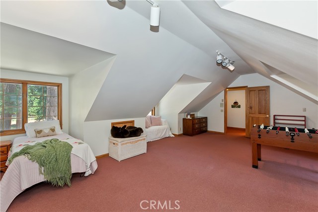 Detail Gallery Image 40 of 44 For 531 Killington Way, Big Bear Lake,  CA 92315 - 4 Beds | 2/1 Baths