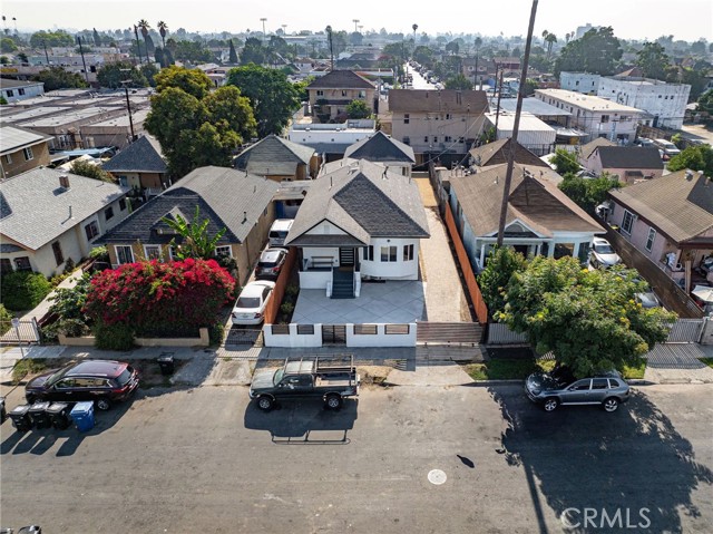 4442 Mettler Street, Los Angeles CA: https://media.crmls.org/medias/23f7e57a-acd1-4f11-87b6-2a7c63984dd1.jpg