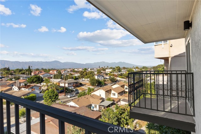 1023 Mooney Drive, Monterey Park CA: https://media.crmls.org/medias/23f8fa2a-457f-45c8-8ac1-b6ac9cd98cbc.jpg