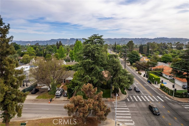 Detail Gallery Image 51 of 55 For 14060 Chandler Bld, Sherman Oaks,  CA 91401 - 3 Beds | 2 Baths