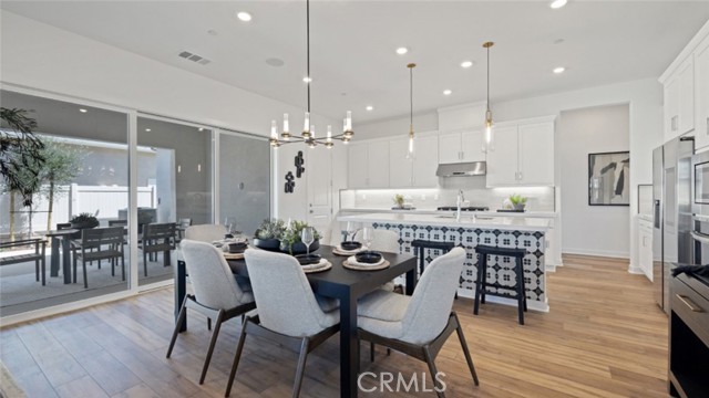 Detail Gallery Image 5 of 25 For 24520 via El Balneario, Valencia,  CA 91354 - 2 Beds | 2 Baths