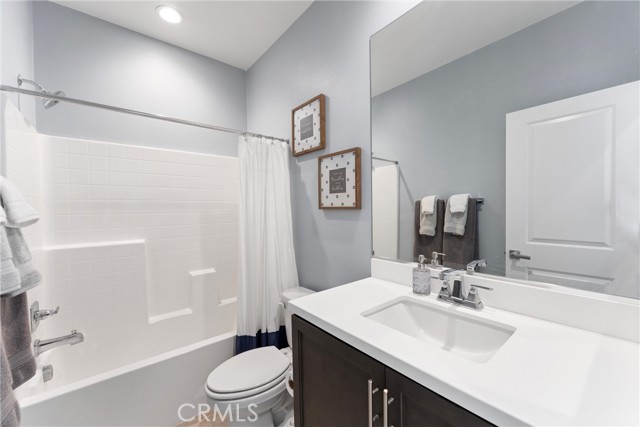 Detail Gallery Image 22 of 39 For 4105 Cameron Way #101,  Corona,  CA 92883 - 3 Beds | 2/1 Baths