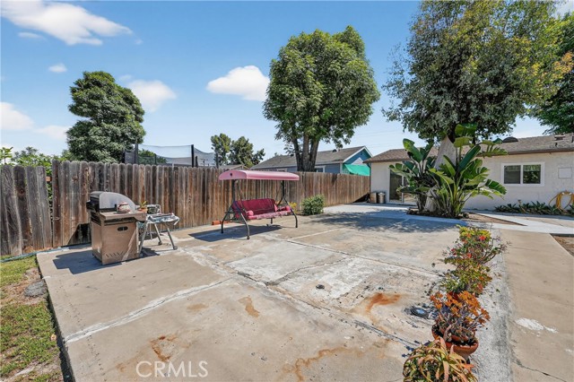 Image 41 of 63 For 357 Basetdale