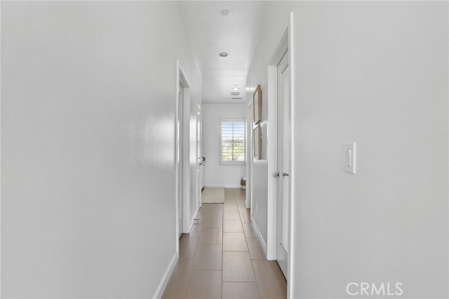 12 Gardenia, Lake Forest CA: https://media.crmls.org/medias/23fc16cc-0590-466c-9648-eab452b2ede2.jpg