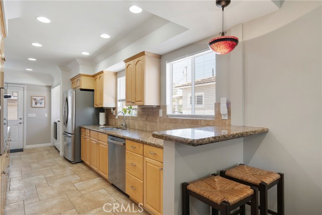 Detail Gallery Image 6 of 36 For 3823 Carfax Ave, Long Beach,  CA 90808 - 4 Beds | 2 Baths