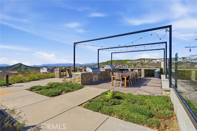 Detail Gallery Image 44 of 48 For 18181 Outlook, Canyon Country,  CA 91350 - 4 Beds | 3 Baths